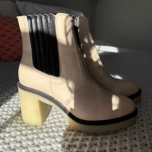 Beige and Black Platform Heeled Women's Boots Size 9 (US)